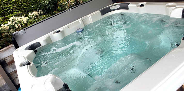 Glass Fencing - Melbourne - Why Glass Pool Fencing Is The Best Option For Your Spa